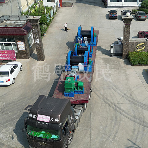 鑿井絞車發貨：雙筒25噸鑿井絞車！